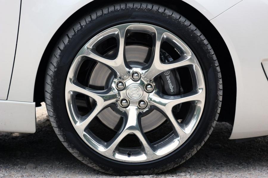  Buick Regal GS 2012 года  (фото 41 из 90)